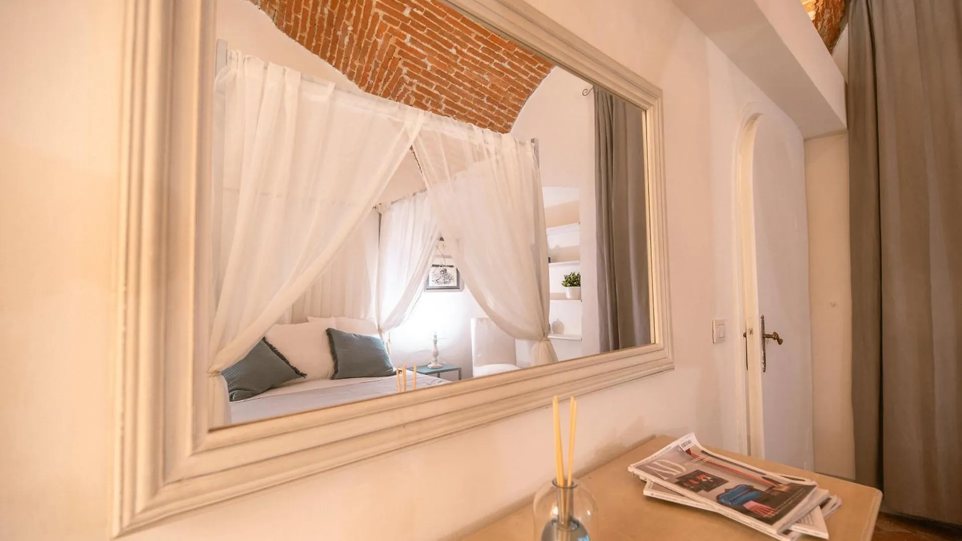 Azzurra Elegant Apartment Florence 0*,  Italy